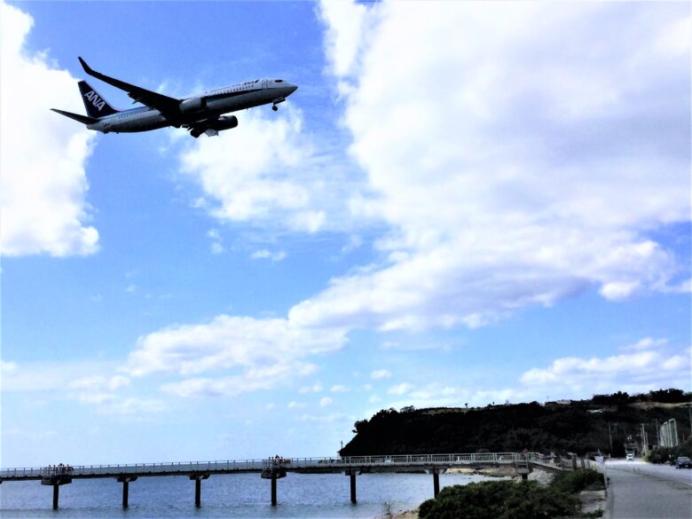瀬長島と飛行機