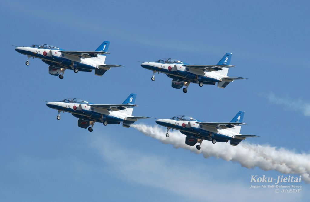 那覇基地「美ら島エアーフェスタ 2018」ブルーインパルス