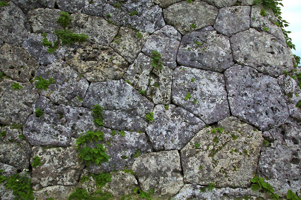 沖縄のグスクの石積み、相方積み