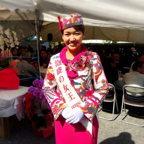 瑞穂酒造蔵祭りで2017年泡盛の女王のスピーナ瑛利香さん