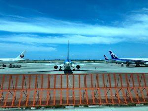 那覇空港の見学者デッキはどこで見るのが最高！？
