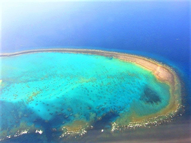 飛行機からも見える久米島ハテの浜
