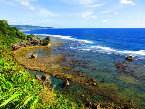 沖縄南部絶景パワースポット「ギーザバンタ」　