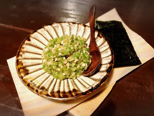 古民家居酒屋ではみ出るハラミ丼「沖縄料理ひとひねり　離～Hanare～」
