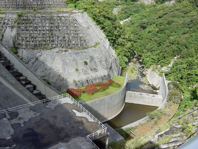 沖縄のダム