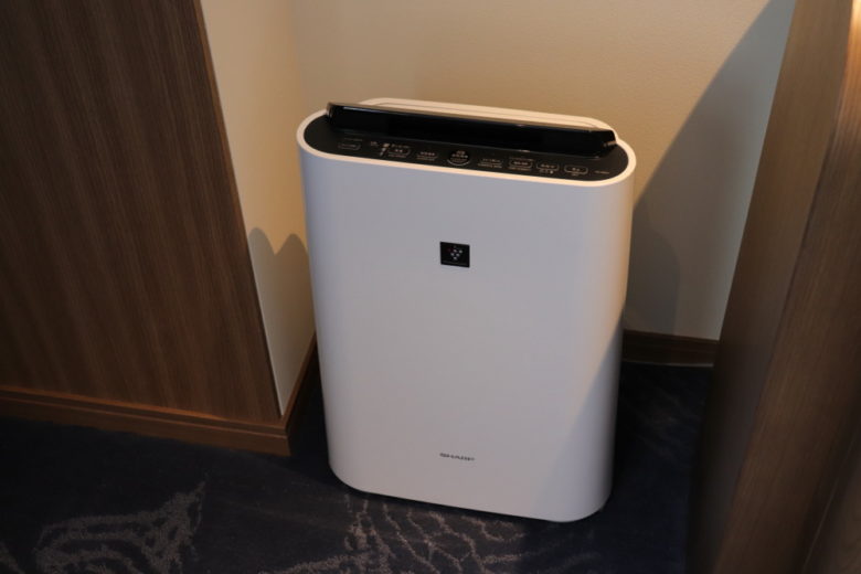 ホテルコレクティブ客室内の空気清浄機