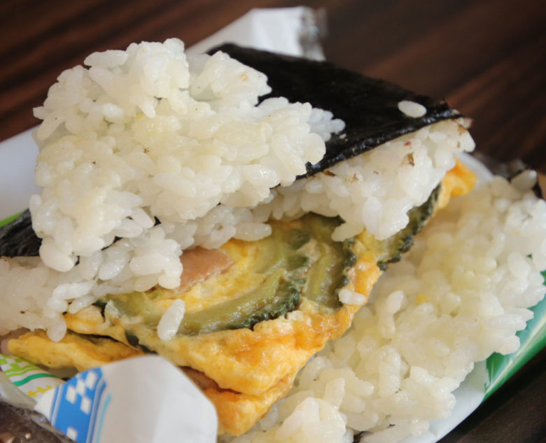 沖縄のコンビニおにぎりスパム食べ比べ