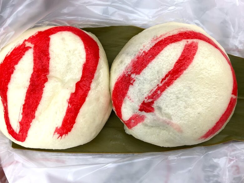 沖縄の名物三大まんじゅうは100年以上の老舗！ほっかほかを食べてみた！