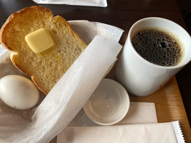 宮古島で朝食を食べるならダグズコーヒー