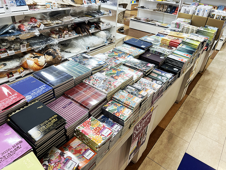 沖縄好きなら沖縄手帳・かりゆし手帳を持とう！2026年はどれにする？